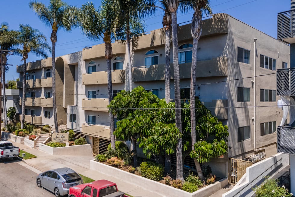 Studio, 2- & 3-Bedroom Apartments in West LA | Lido